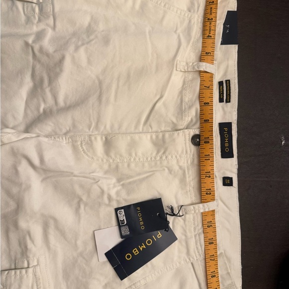 Piombo Men's Light Ivory Bremuda Cargo Shorts Men’s SZ. 40 NWT - Picture 5 of 7